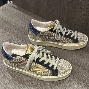 Golden Goose Hi-Star Sneakers in Leopard Suede with Gold Star and Blue Glitter